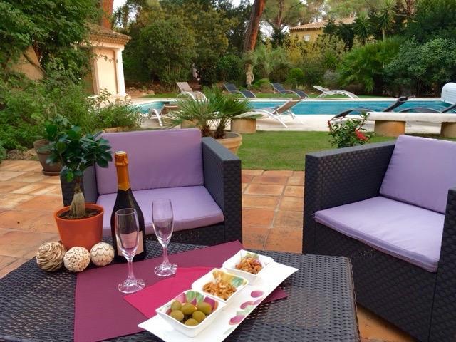 Villa Charme Et Detente Saint-Raphaël Exteriör bild