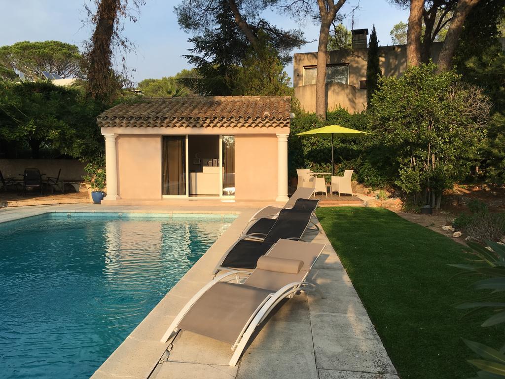 Villa Charme Et Detente Saint-Raphaël Exteriör bild