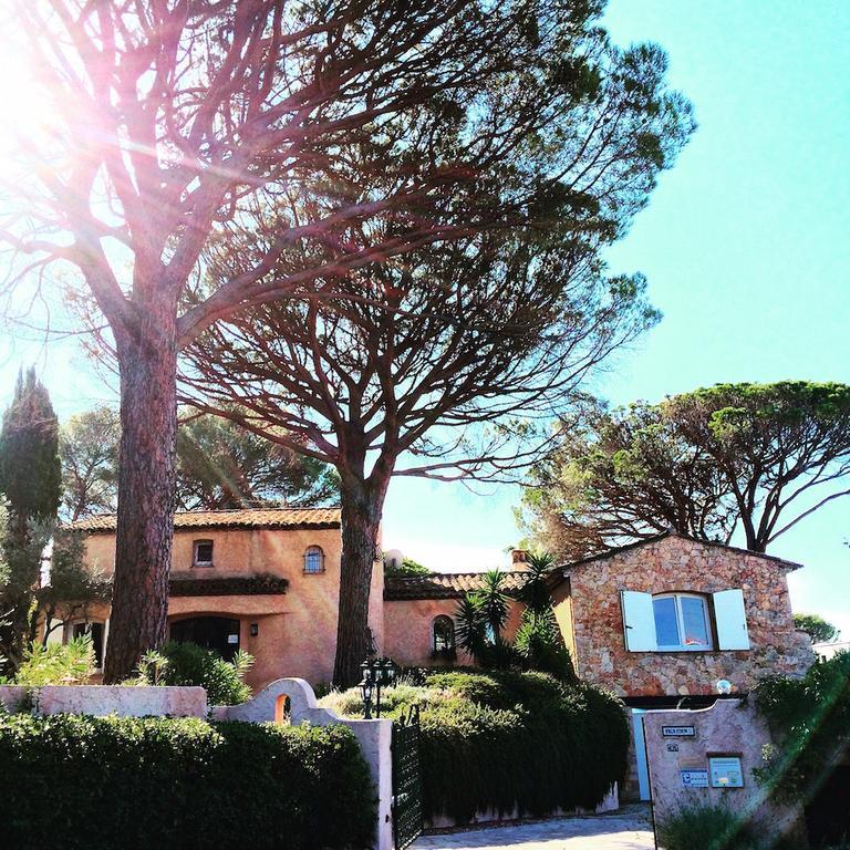 Villa Charme Et Detente Saint-Raphaël Exteriör bild