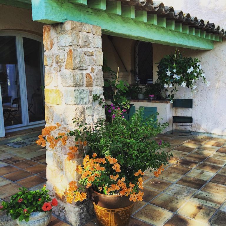 Villa Charme Et Detente Saint-Raphaël Exteriör bild