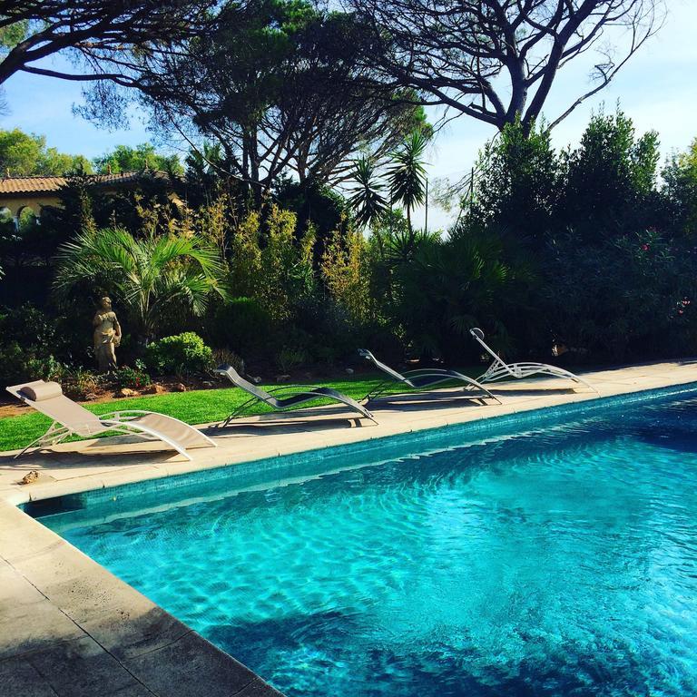 Villa Charme Et Detente Saint-Raphaël Exteriör bild